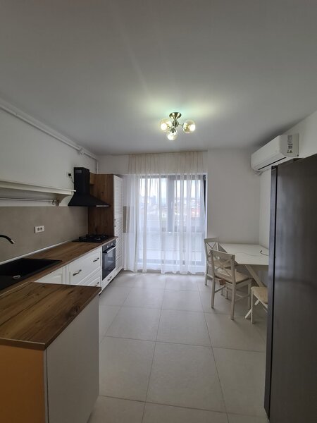 Titan 2 camere decomandat, 15mp, terasa parcul teilor parcare